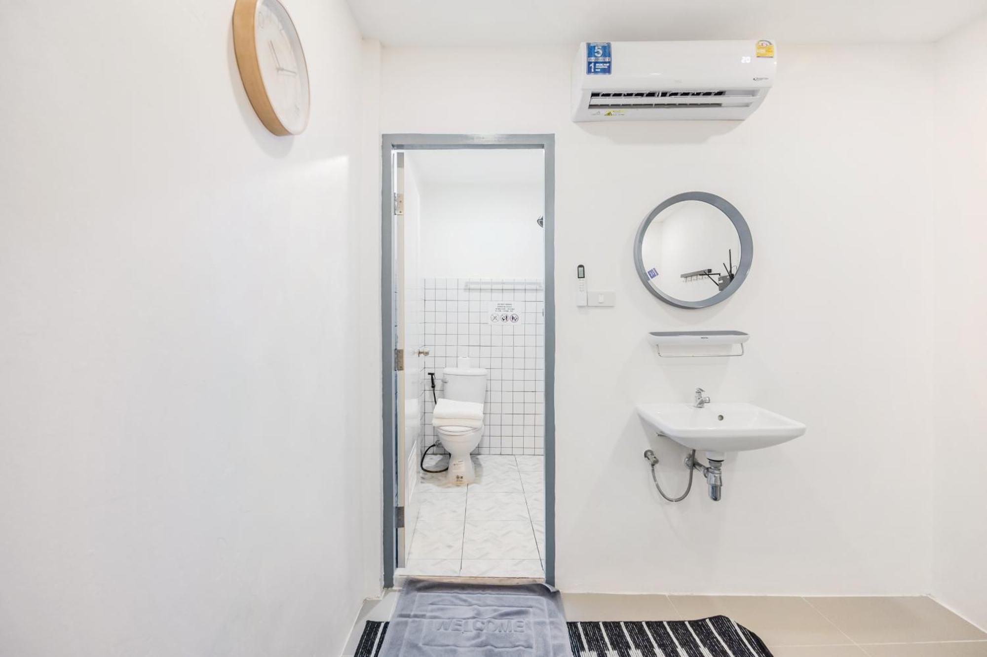 Villa Entire Cozy House/near Bts Skytrain/12pp Bangkok